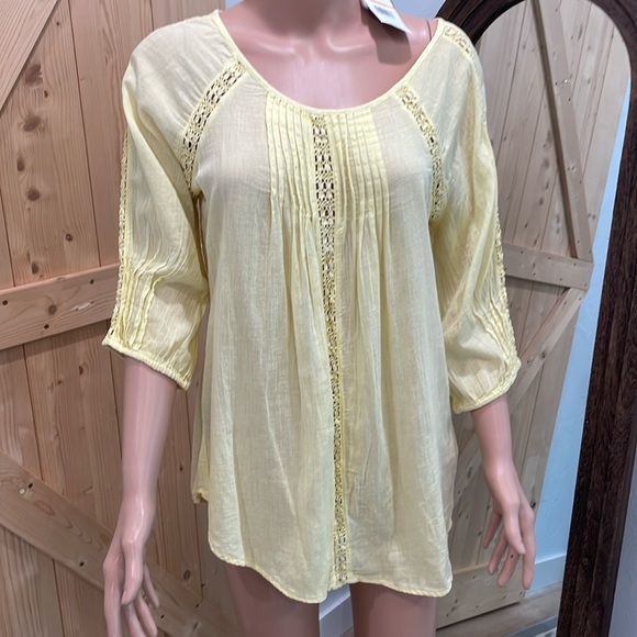 Vintage nine west  yellow peasant blouse. NWT size small. - Picture 1 of 3